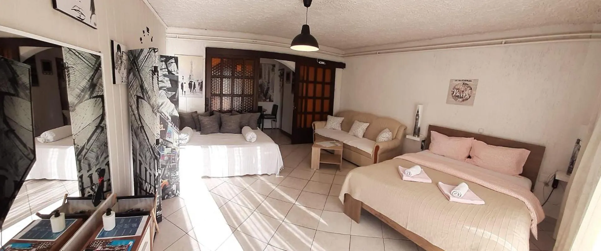 Studio Apartments Fancy リエカ 0*,