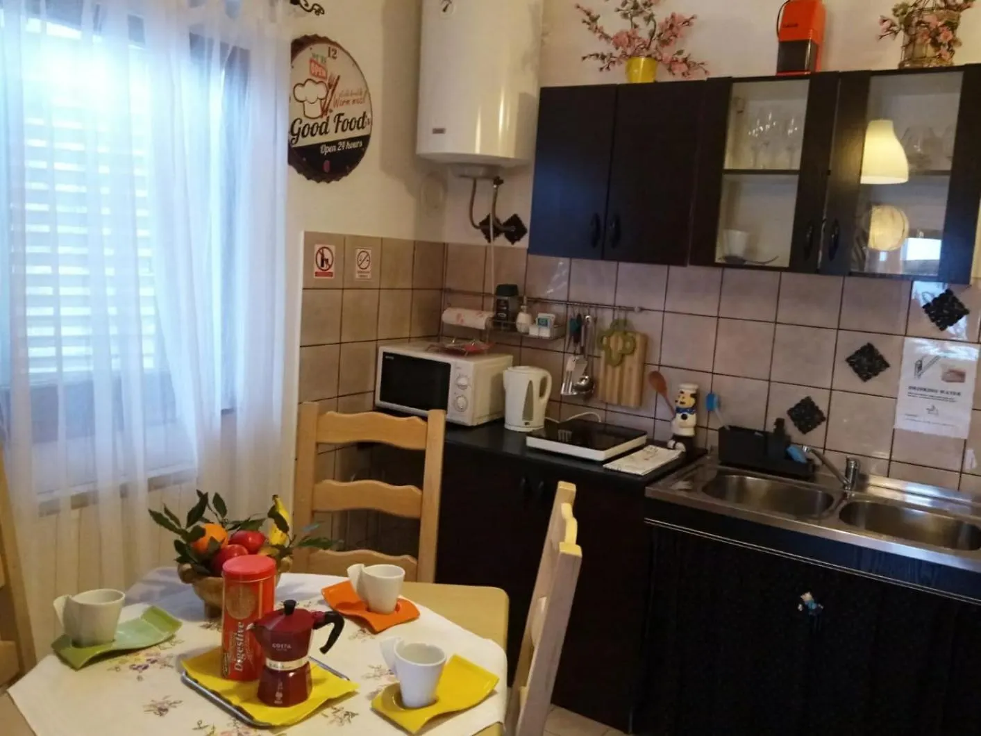 Studio Apartments Fancy リエカ