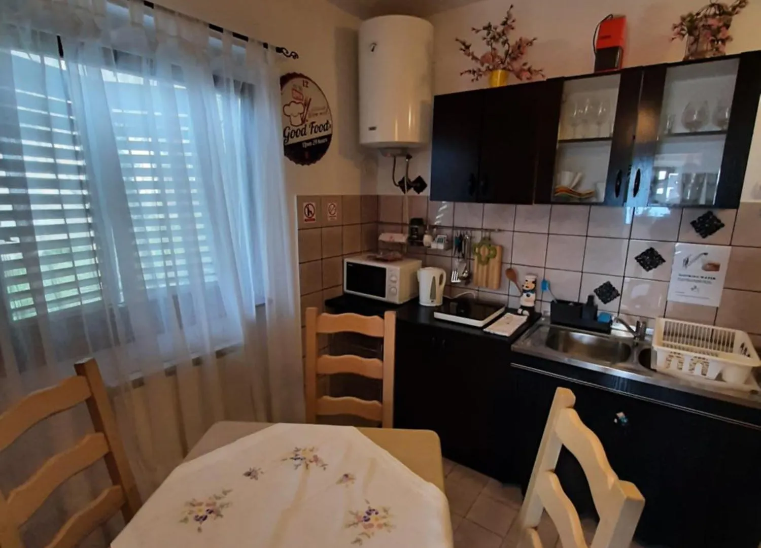 Studio Apartments Fancy リエカ